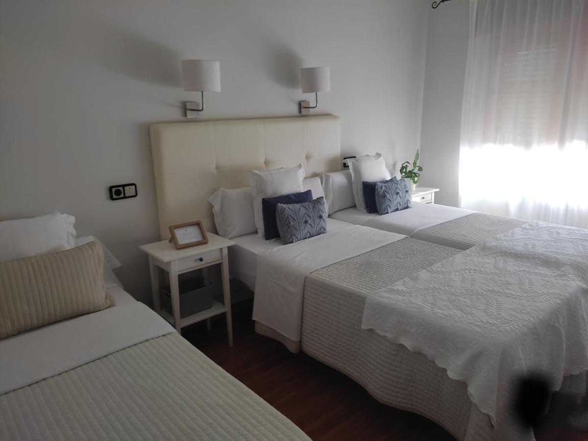 Hostal Carlos V Puebla de Sanabria Exterior foto